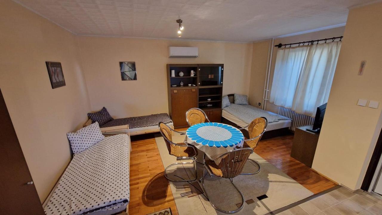 Friendly Apartment In The Suburb. Βουδαπέστη Εξωτερικό φωτογραφία