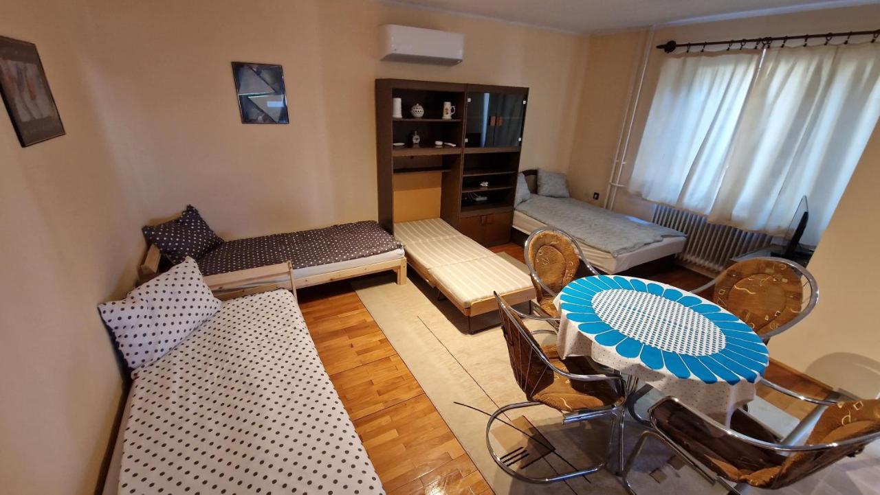 Friendly Apartment In The Suburb. Βουδαπέστη Εξωτερικό φωτογραφία