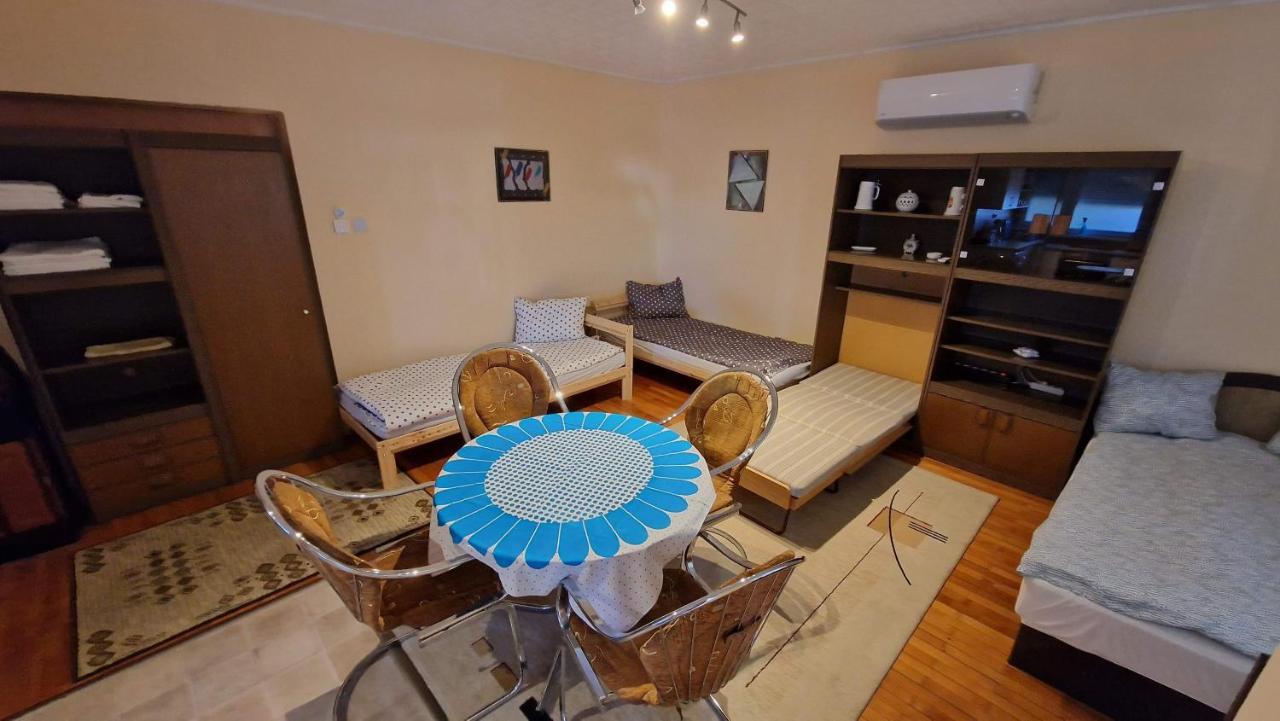 Friendly Apartment In The Suburb. Βουδαπέστη Εξωτερικό φωτογραφία